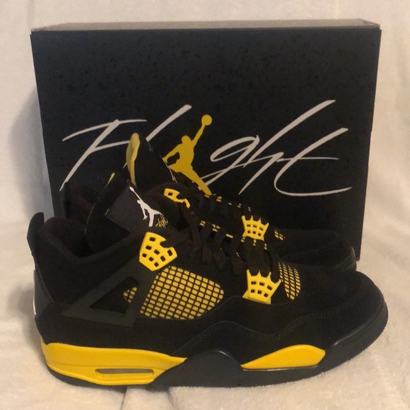Jordan Retro 4 Bumble Bee. Size 10.5 black n yellow - Picture 7 of 8